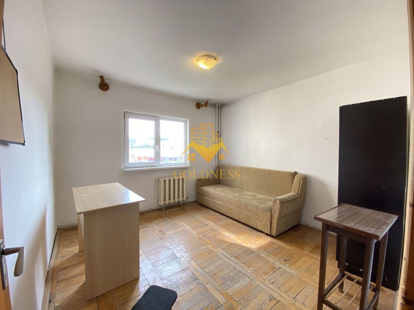 Apartament 3 camere decomandate etaj 2 Gradini Manastur zona Big Belly - foto 2