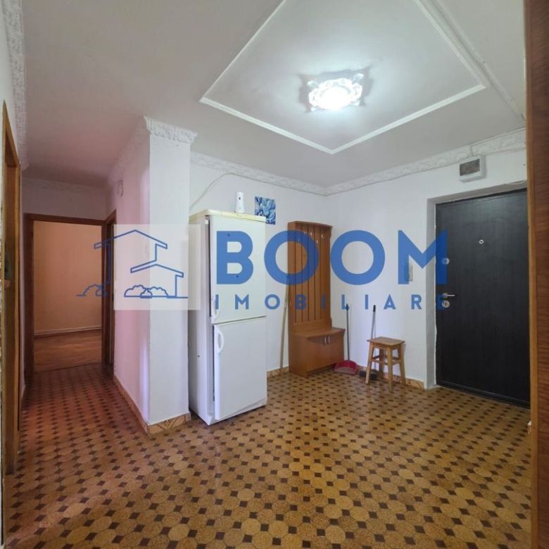 Apartament 3 camere | Centrala proprie | Proiect lift aprobat - Imagine principala
