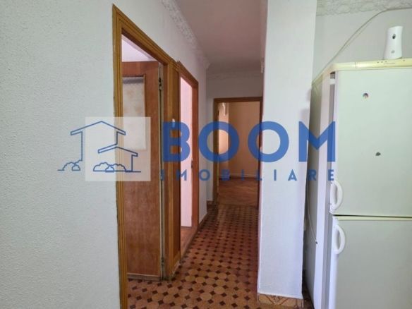 Apartament 3 camere | Centrala proprie | Proiect lift aprobat - foto 2