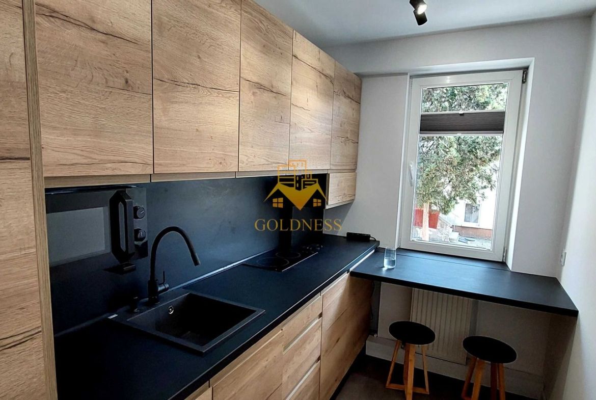 Apartament 2 camere in zona Facultatii de Drept , Piata Cipariu - foto 2