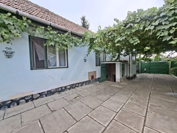 Casa individuala D+P+Pod teren 252 mp baie cu geam si curte in Sibiu - foto 2