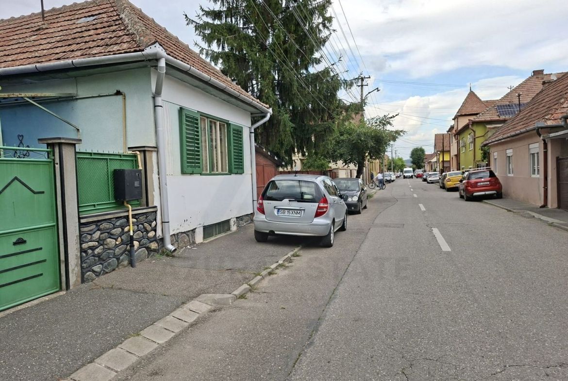 Casa individuala D+P+Pod teren 252 mp baie cu geam si curte in Sibiu - foto 5