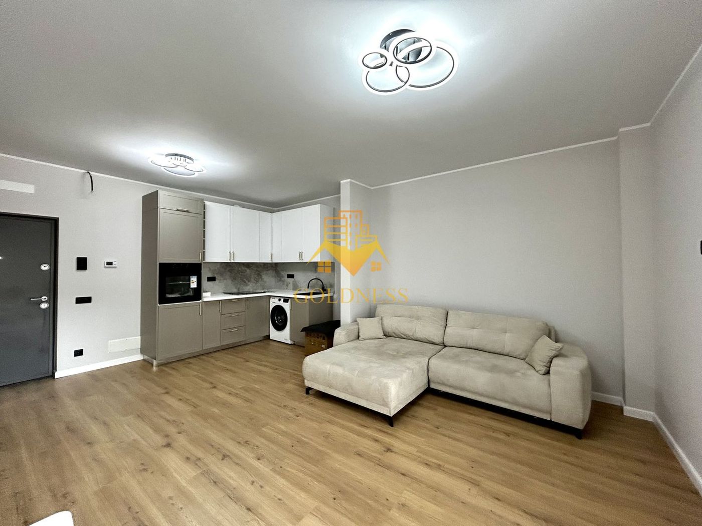 2 camere open space, Parcare, Prima Inchiriere, Piata Oser, Bulgaria - foto 4