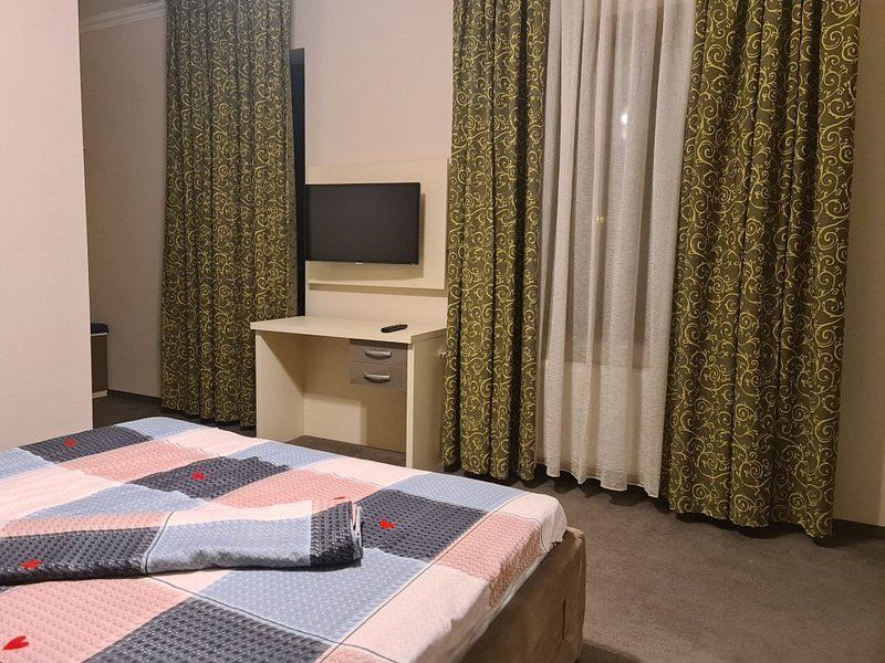 Vila P+1E,  7 camere, curte amenajata   - zona Mall, George Cosbuc, 2750 E - foto 6