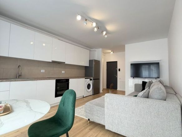 Apartament 2 camere, balcon, etaj intermediar, garaj, zona Eroilor - foto 2