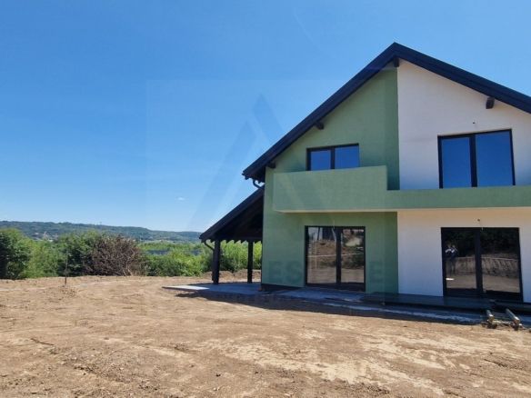 Casa individuala, 500 mp teren, cartierul Tineretului Selimbar - Imagine principala