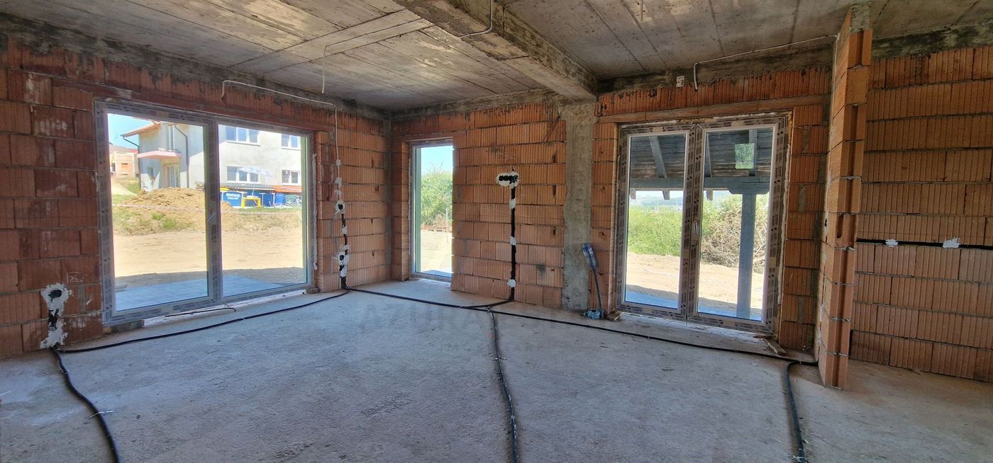Casa individuala, 500 mp teren, cartierul Tineretului Selimbar - foto 6