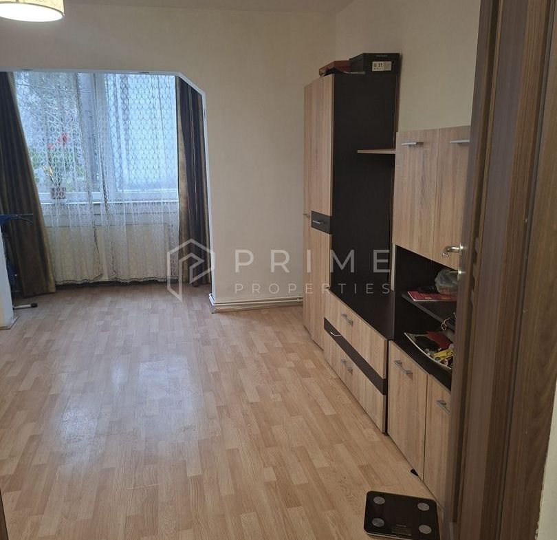 Apartament decomandat cu 3 camere Dambu Pietros - foto 3