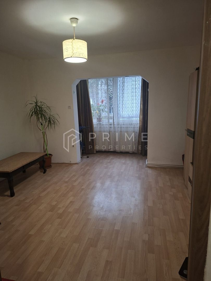 Apartament decomandat cu 3 camere Dambu Pietros - foto 4