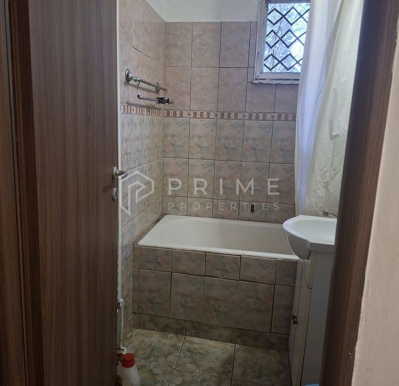 Apartament decomandat cu 3 camere Dambu Pietros - foto 7