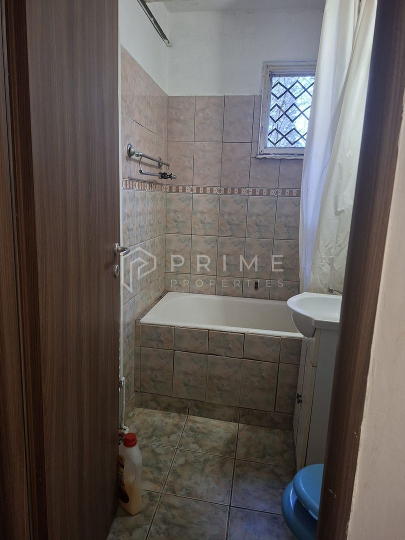 Apartament decomandat cu 3 camere Dambu Pietros - foto 7