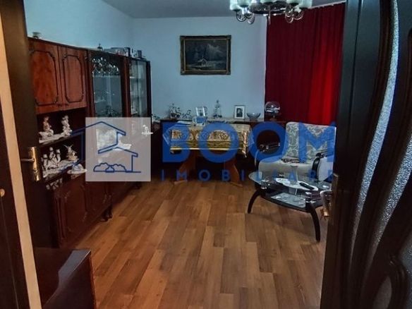 Apartament 3 camere Cina | Etaj 1 | Centrala proprie - Imagine principala