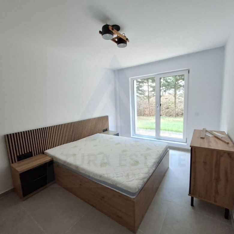 Apartament premium 61.4 mp utili 3 camere 2 bai curte 50 mp Cristian - Imagine principala