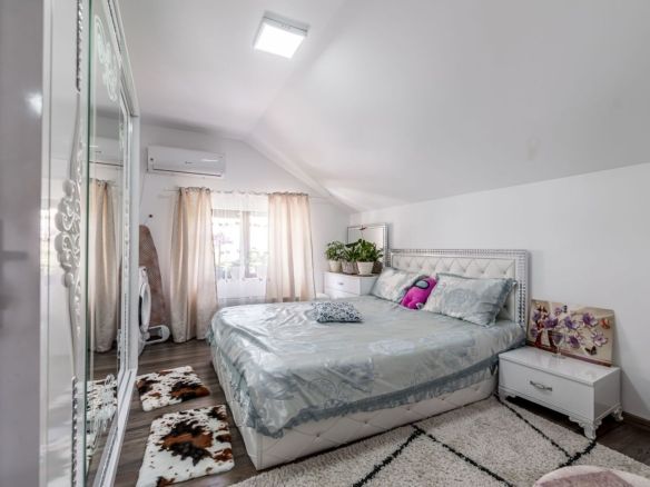 Apartament de închiriat cu 2 dormitoare, parcare inclusă, bloc nou - Imagine principala