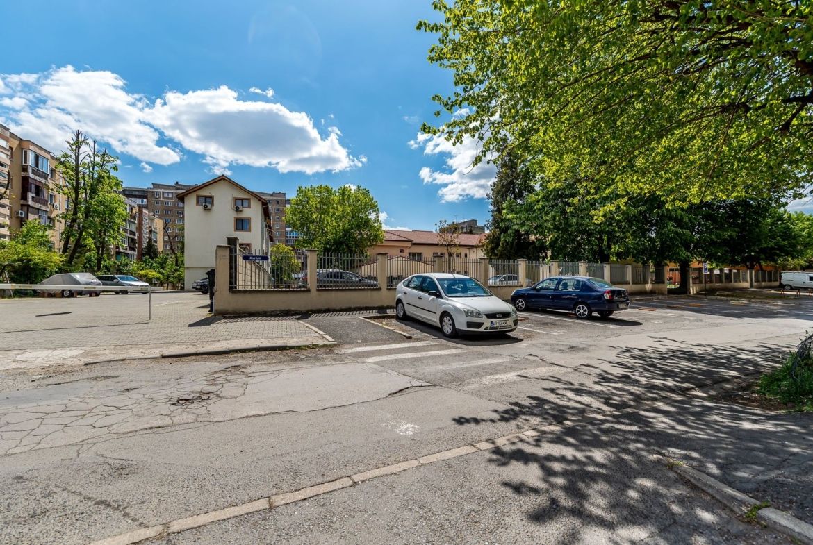 Apartament de închiriat cu 2 dormitoare, parcare inclusă, bloc nou - foto 2
