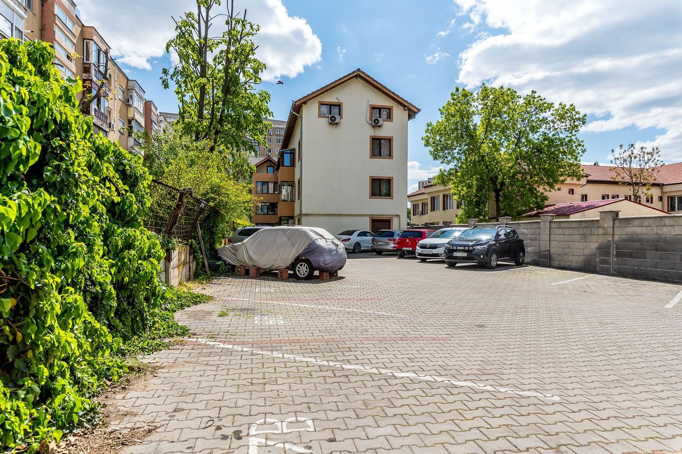Apartament de închiriat cu 2 dormitoare, parcare inclusă, bloc nou - foto 4