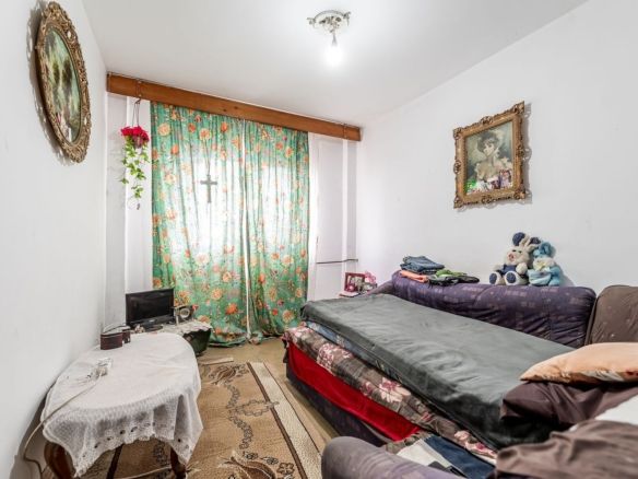 Apartament cu 4 camere în Micălaca - 0% COMISION - foto 2