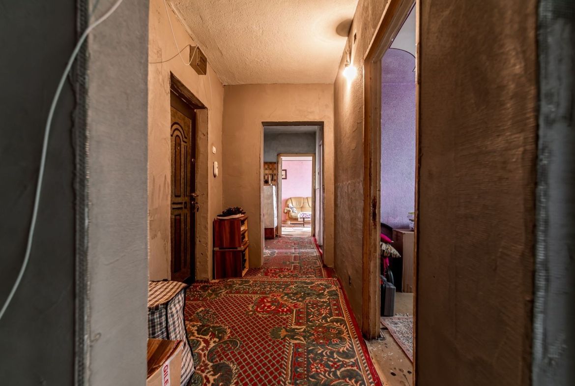 Apartament cu 4 camere în Micălaca - 0% COMISION - foto 4