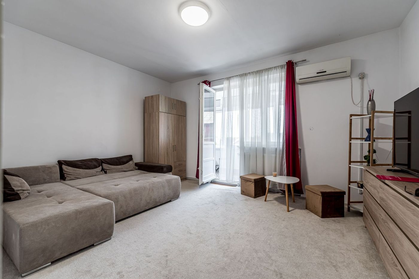 Apartament cu 1 cameră, balcon închis și boxă pe str. Carol Davila - foto 2