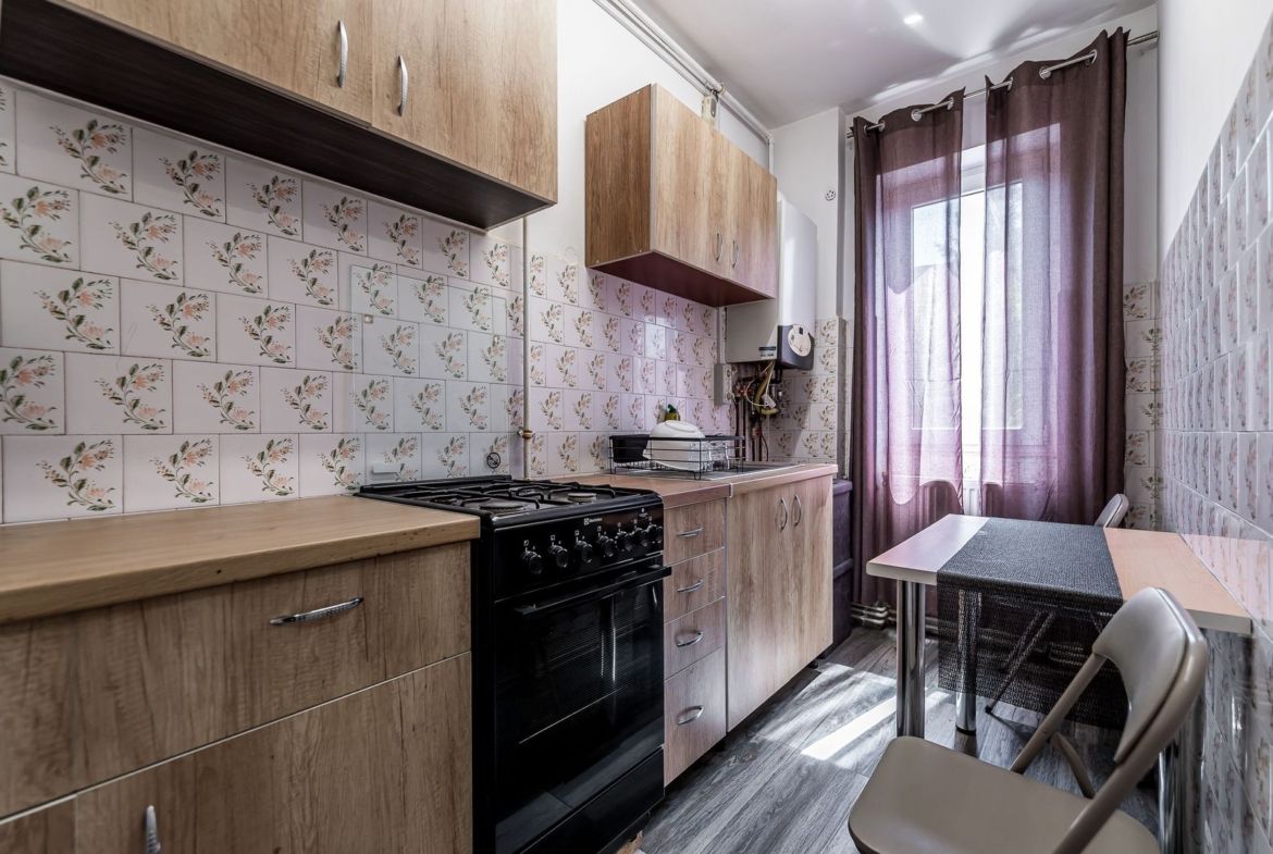 Apartament cu 1 cameră, balcon închis și boxă pe str. Carol Davila - foto 4