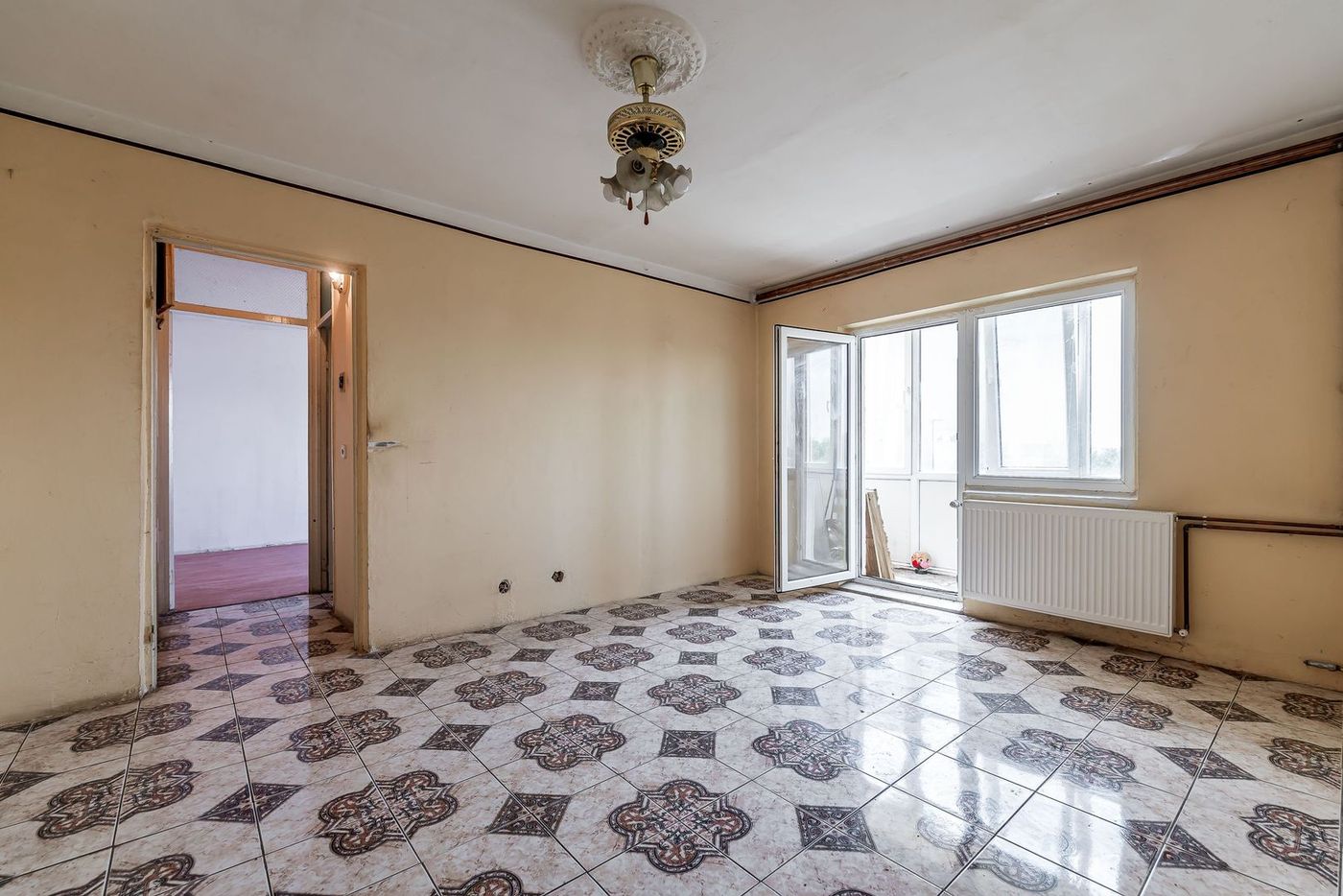 Apartament 3 camere în Vlaicu (zona Agora Mall) – etaj 2/4 - foto 2