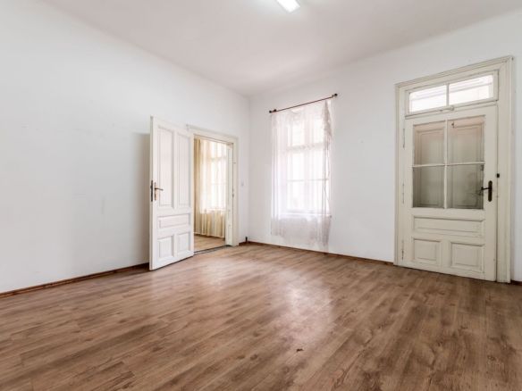 Apartament 2 camere Str. Lucian Blaga, clădire în renovare completa - Imagine principala