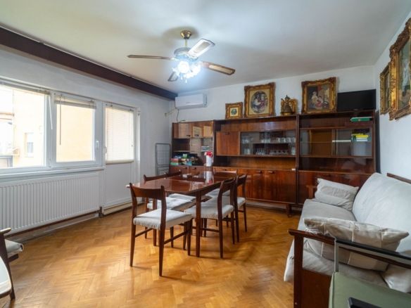 Apartament spațios cu 4 camere – Zona Boul Roșu 0% COMISION - Imagine principala
