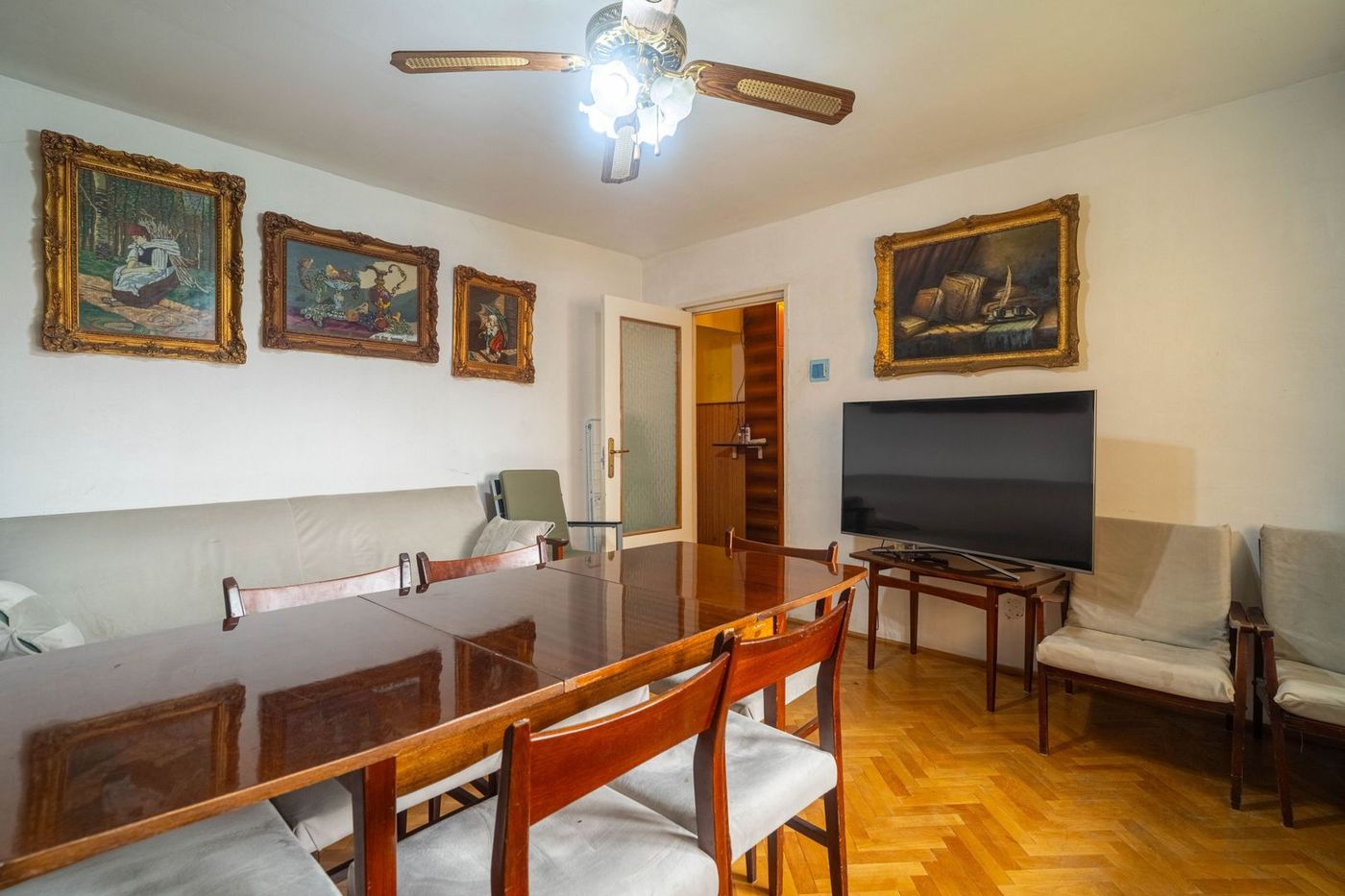 Apartament spațios cu 4 camere – Zona Boul Roșu 0% COMISION - foto 4