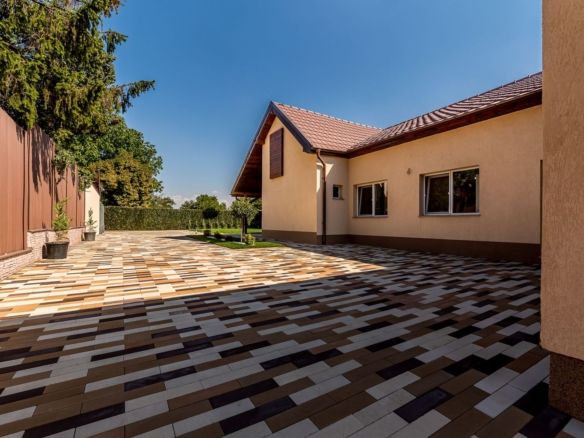 Casă gata de mutat în Aradul Nou, renovată complet (2026) - foto 2