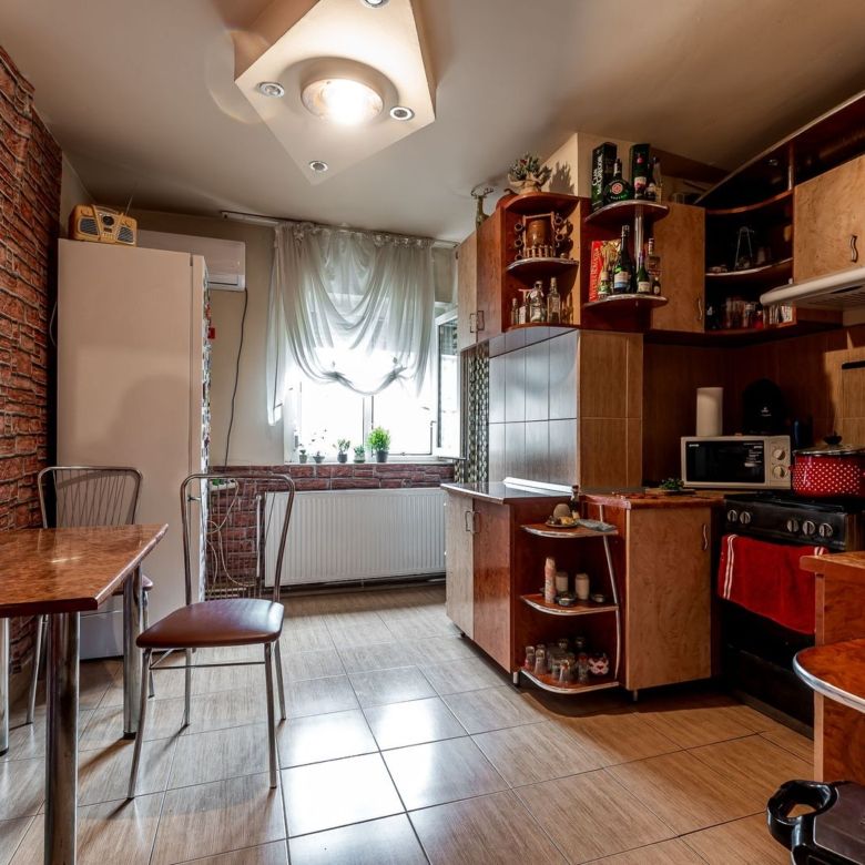 Apartament 2 camere decomandat | Zona Genesys Arad - Imagine principala