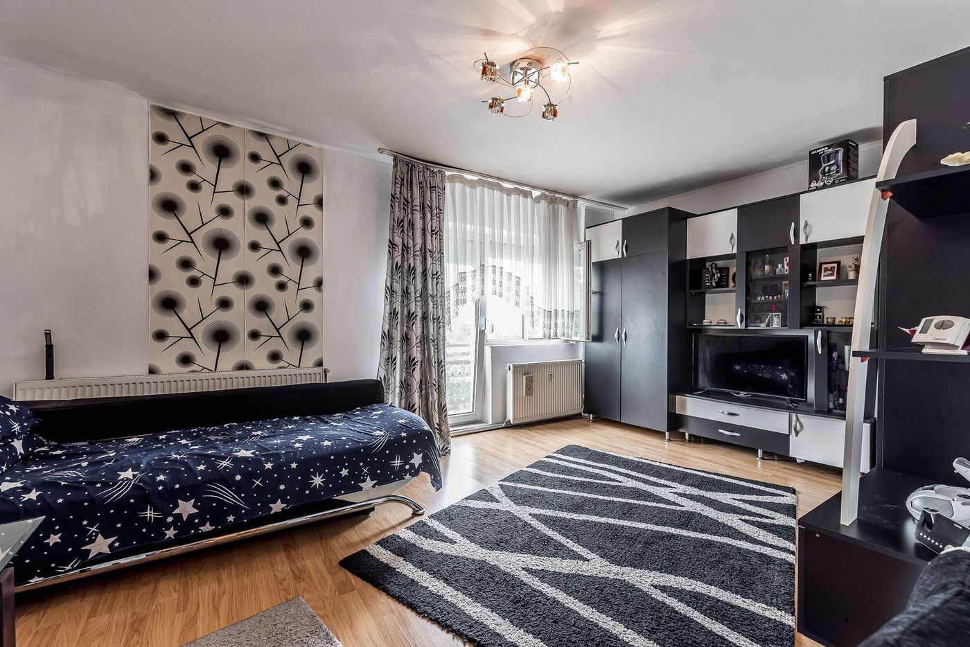 Apartament 2 camere decomandat | Zona Genesys Arad - foto 2 Apartament 2 camere decomandat | Zona Genesys Arad - foto 2