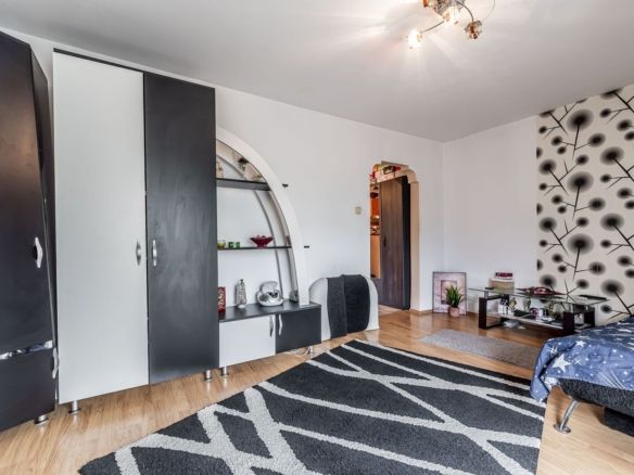 Apartament 2 camere decomandat | Zona Genesys Arad - foto 3