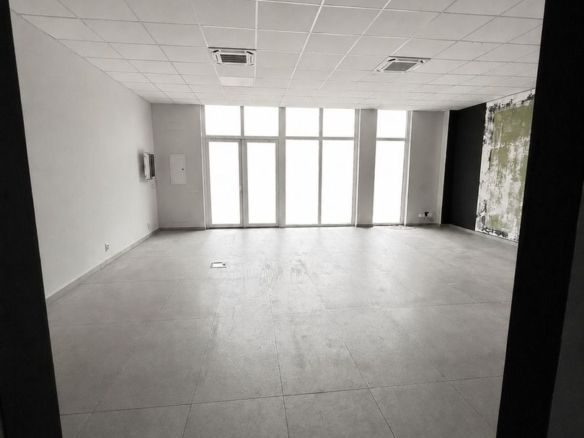 Spatiu comercial de inchiriat, 90 mp, alimentatie publica, Eroilor. - Imagine principala