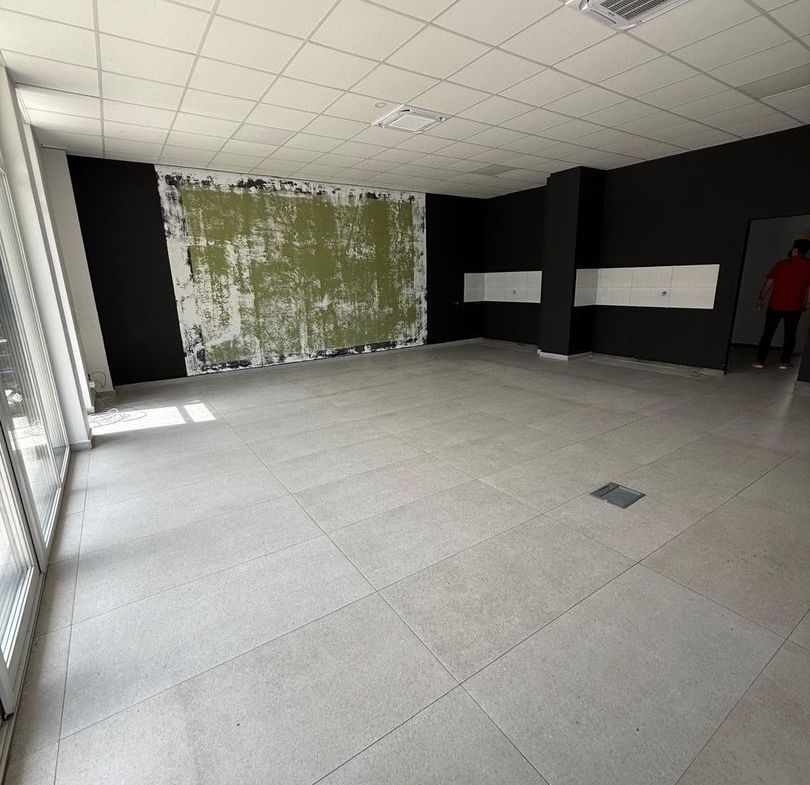Spatiu comercial de inchiriat, 90 mp, alimentatie publica, Eroilor. - foto 2