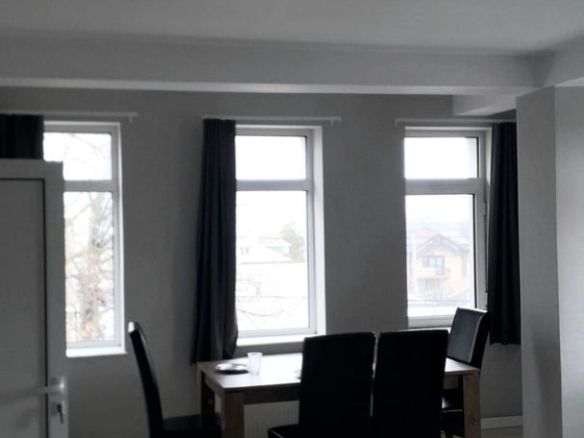 De inchiriat 2 apartamente cu 2 camere, etaj 1/2, strada Domneasca, 500 E - Imagine principala