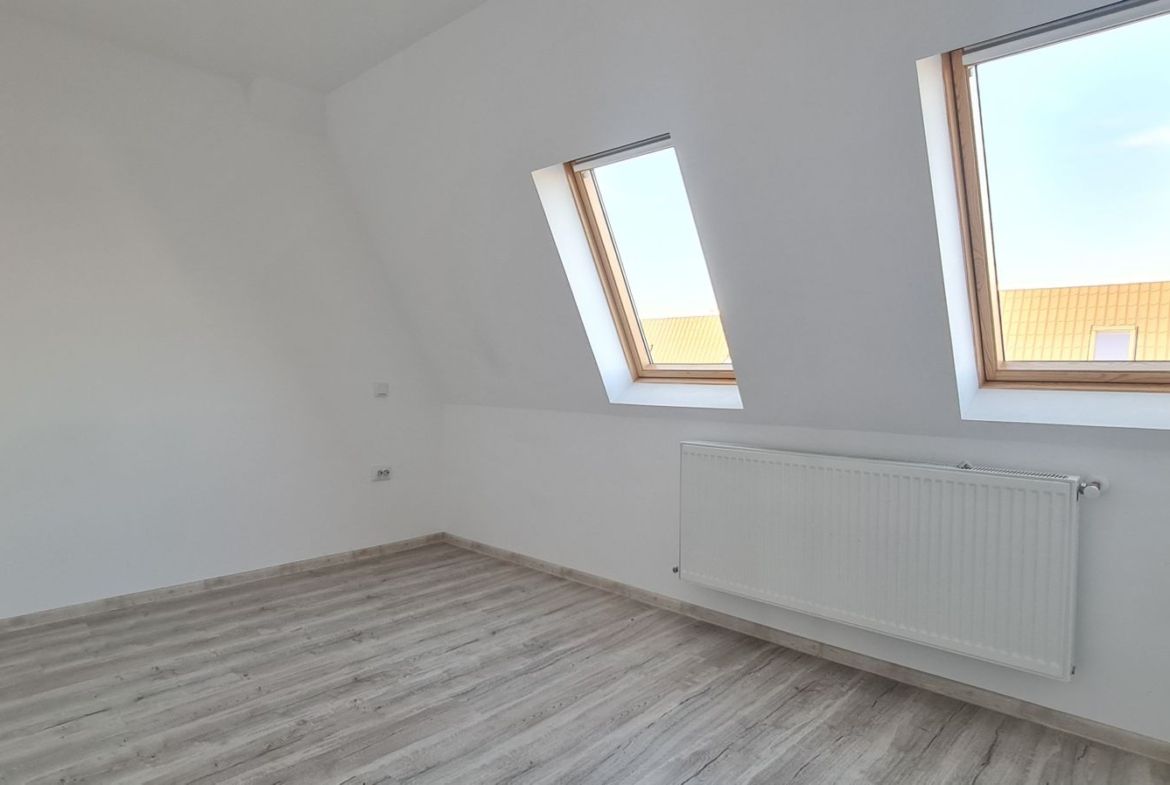 De inchiriat casa 4 camere bucatarie mobilata utilata Izvor - foto 7