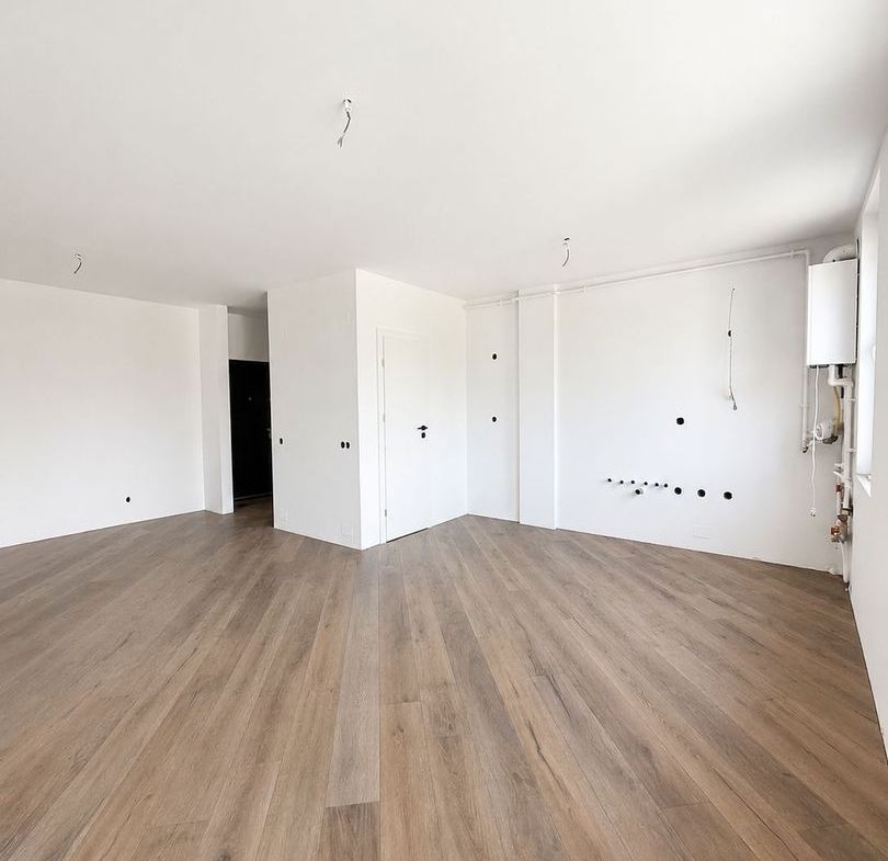 Apartament 2 camere, depozitare, etaj intermediar, balcon, garaj, boxa - foto 2