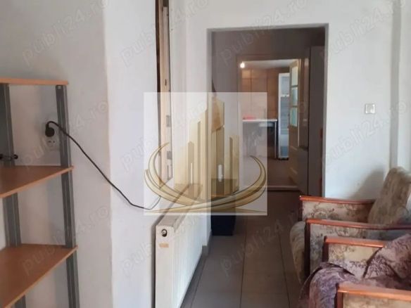 Casa de vanzare 3 apartamente zona Lipovei - foto 2