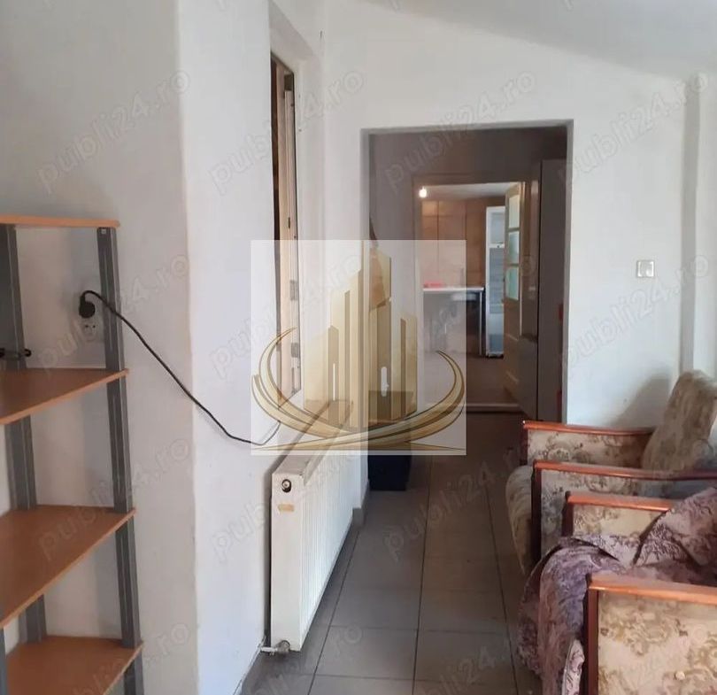 Casa de vanzare 3 apartamente zona Lipovei - foto 4