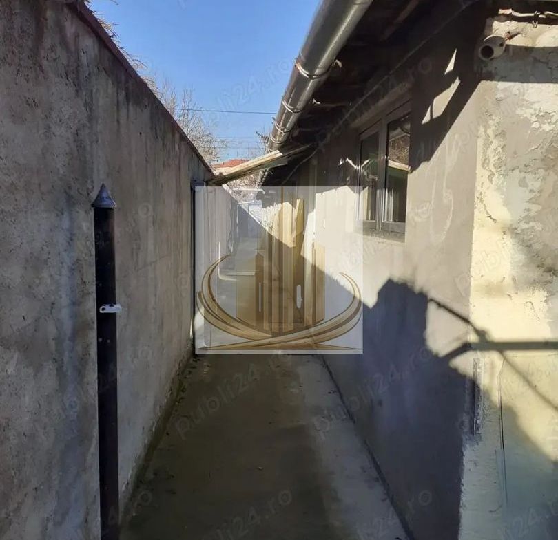 Casa de vanzare 3 apartamente zona Lipovei - foto 7