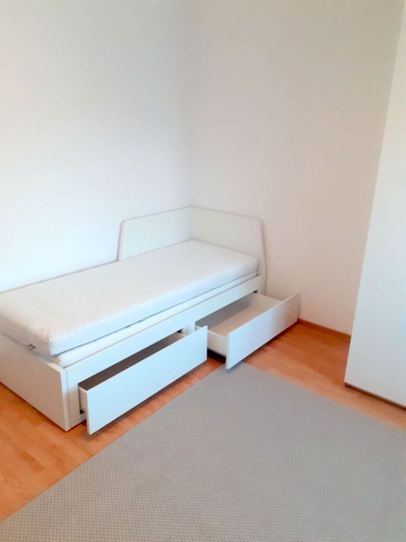 De inchiriat apartament cu o camera si balcon, etaj 4, Mazepa 1, 1600 lei - foto 2 De inchiriat apartament cu o camera si balcon, etaj 4, Mazepa 1, 1600 lei - foto 2