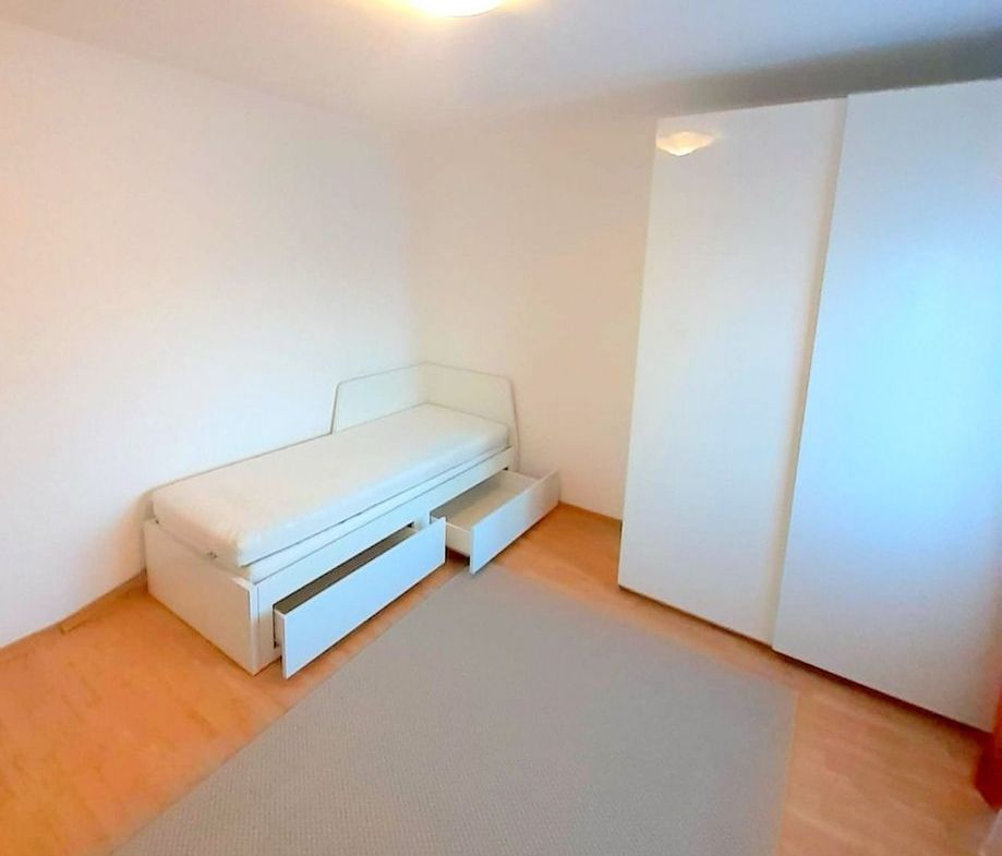 De inchiriat apartament cu o camera si balcon, etaj 4, Mazepa 1, 1600 lei - foto 4