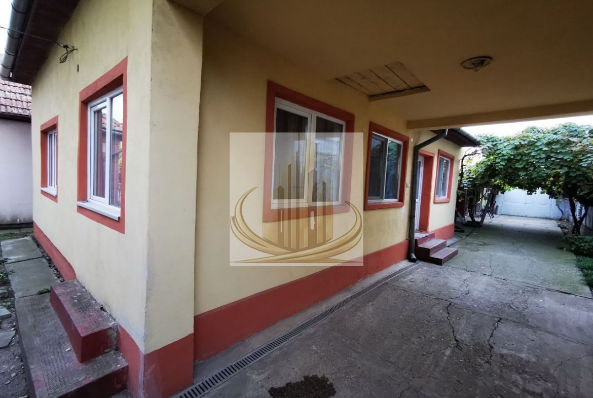 Casa individuala Mehala teren 740mp 200.000 Euro - foto 2