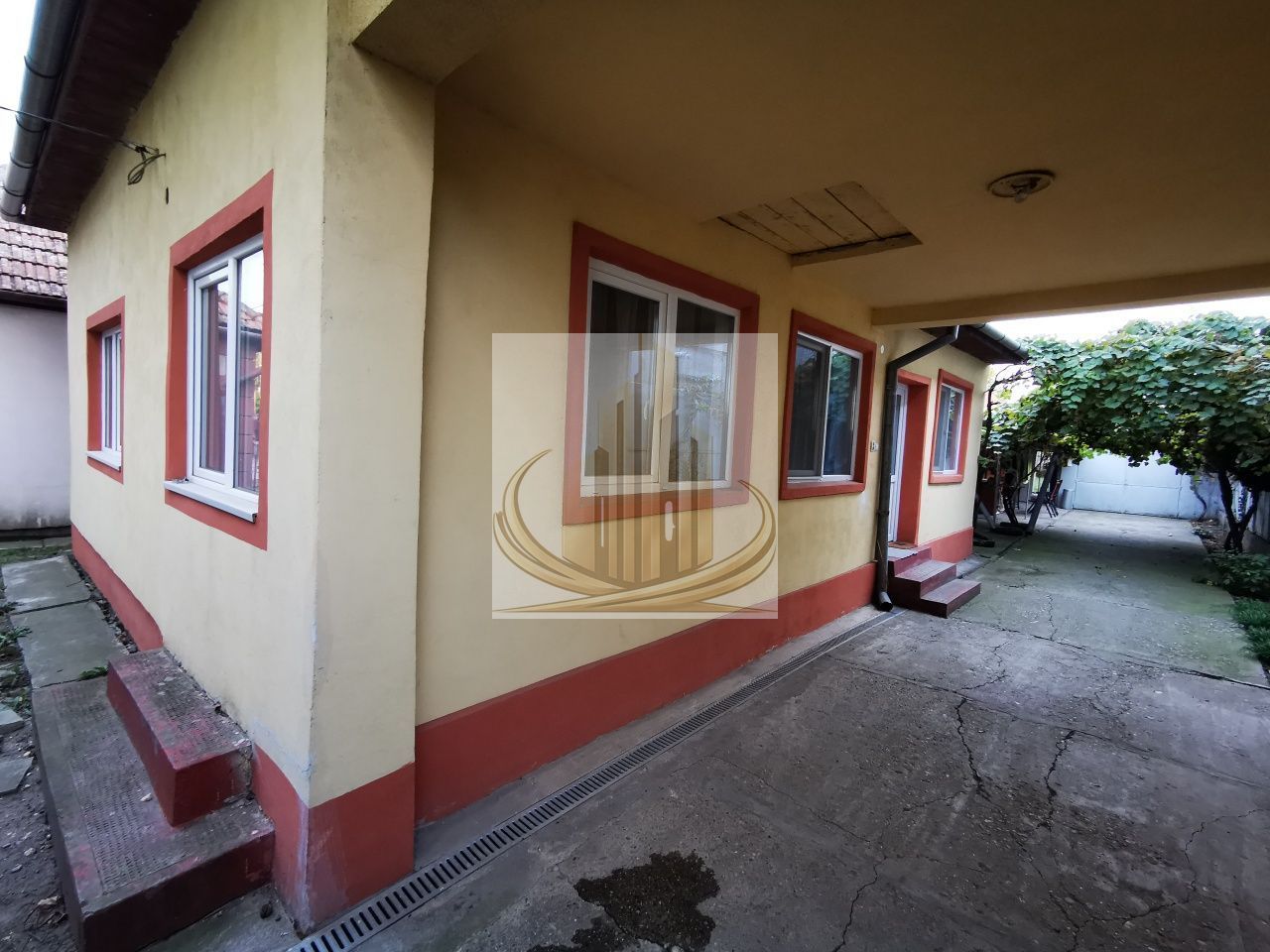Casa individuala Mehala teren 740mp 200.000 Euro - foto 2