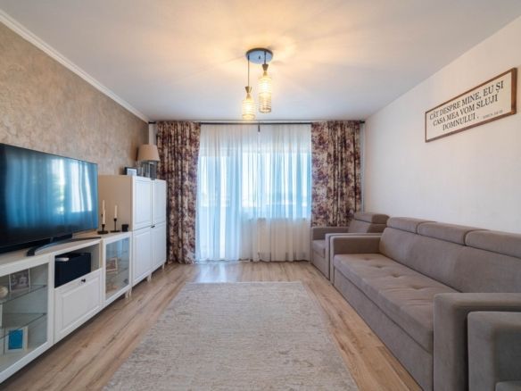 Apartament 5 camere Vlaicu – Renovat, 2 băi, centrală proprie - Imagine principala