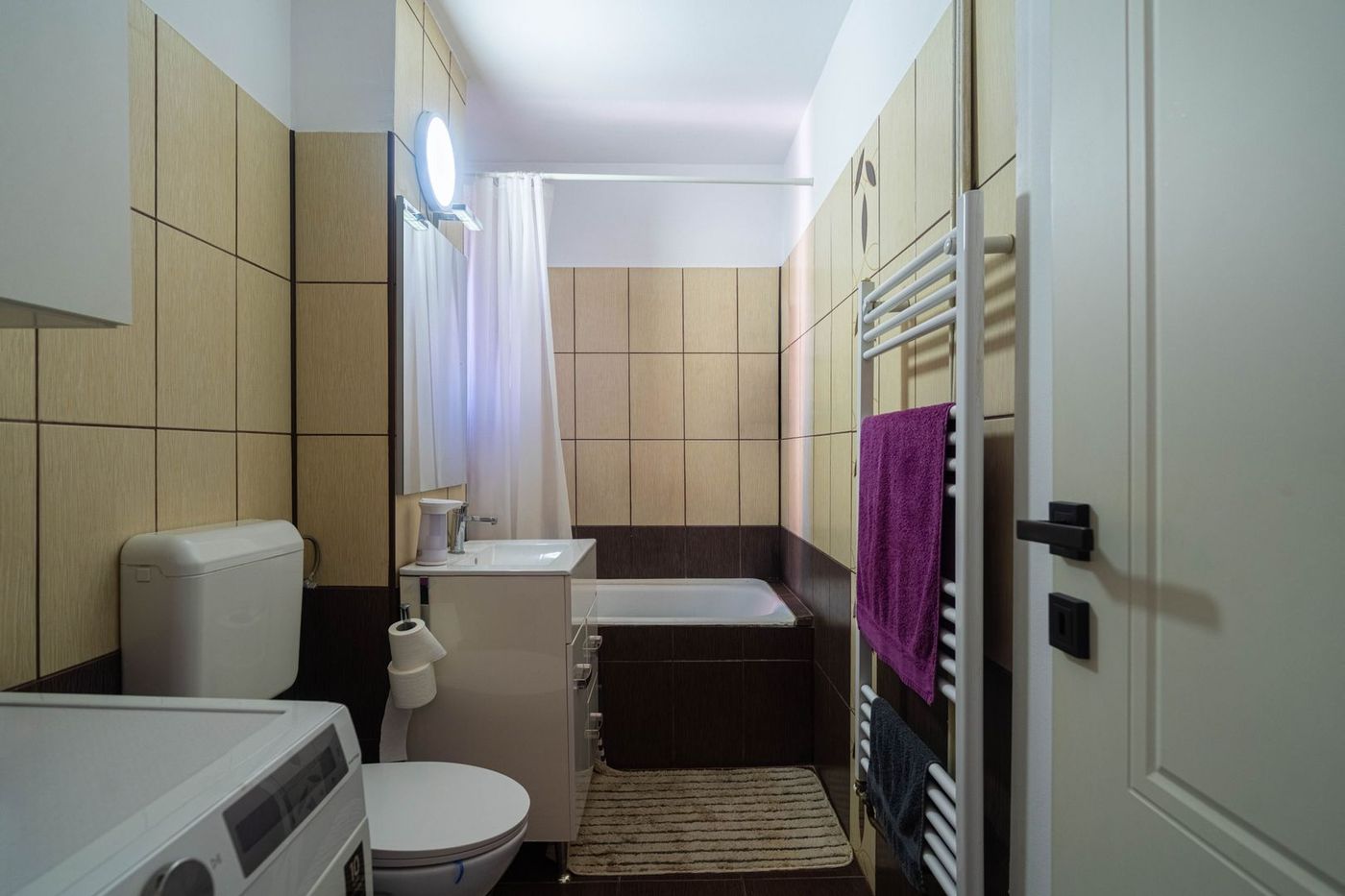 Apartament 5 camere Vlaicu – Renovat, 2 băi, centrală proprie - foto 7