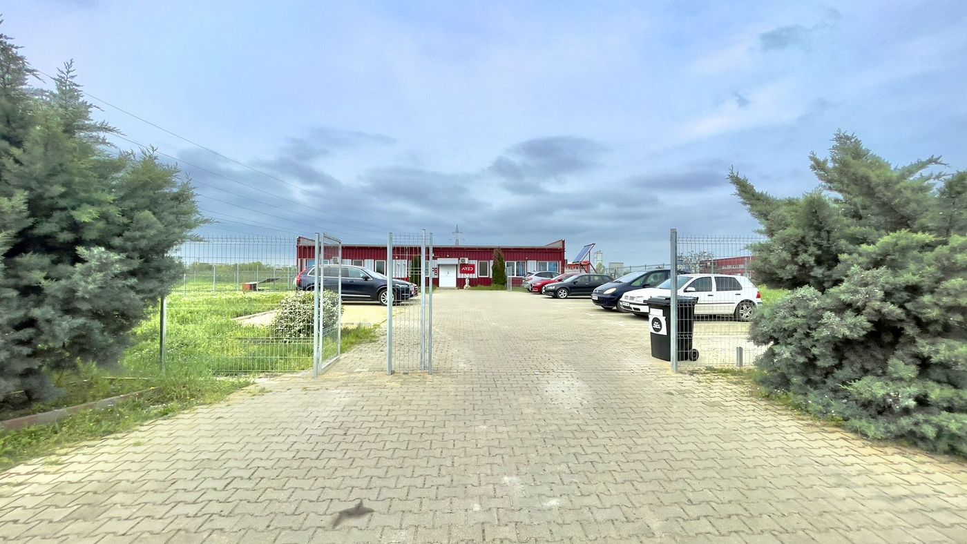 Clădire de birouri cu 12 parcări în incintă privată, UTA2, Arad - foto 8