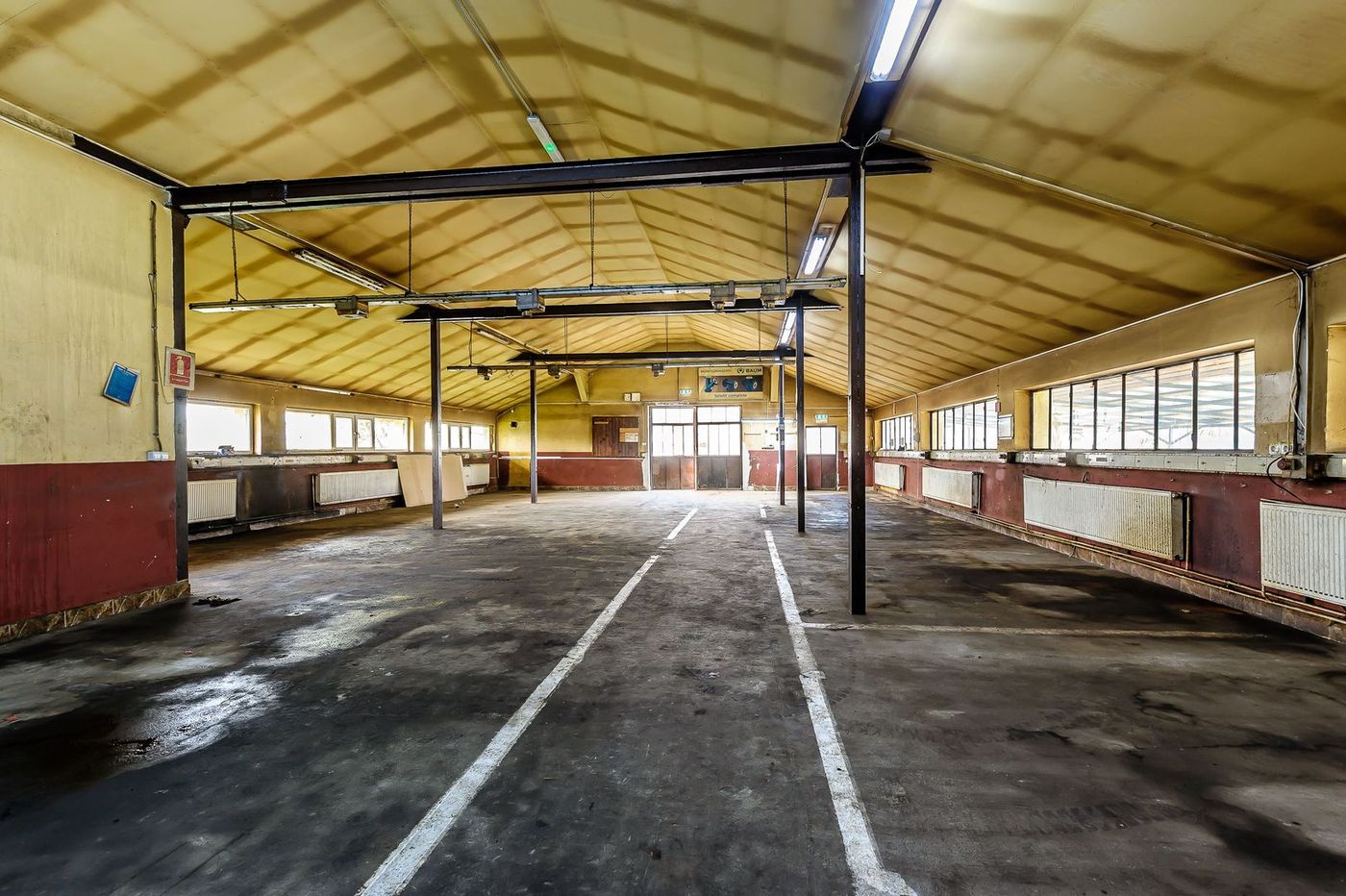 Hala industrială cu teren 10.495 mp – potențial supermarket, Lipova - foto 8