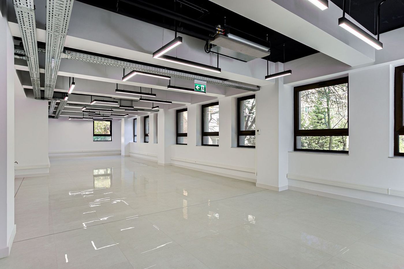 Spațiu modern de inchiriat destinat clinicilor sau companiilor - foto 2 Spațiu modern de inchiriat destinat clinicilor sau companiilor - foto 2
