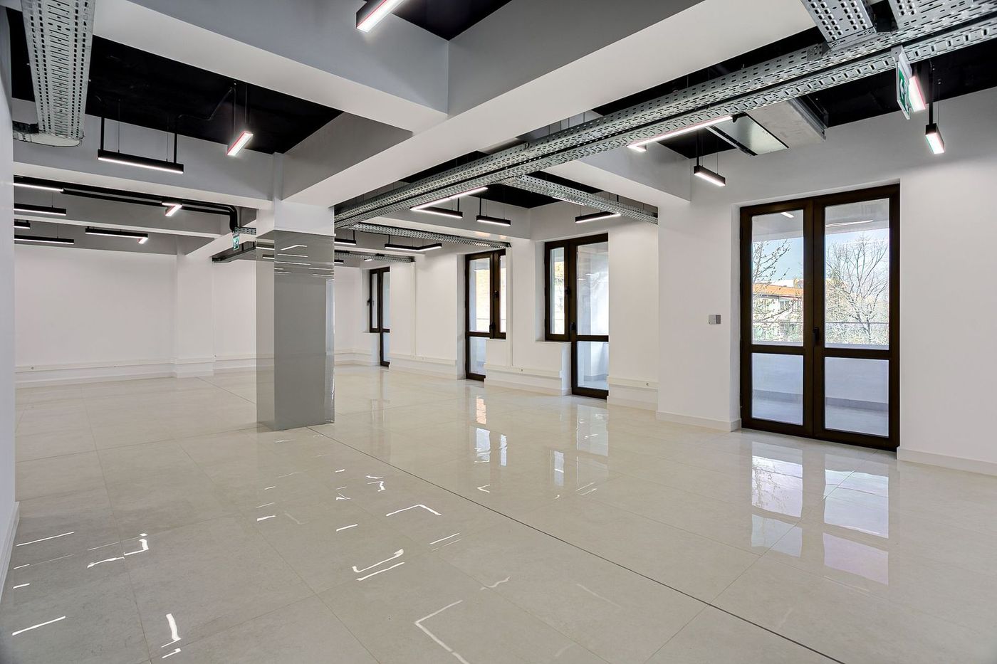 Spațiu modern de inchiriat destinat clinicilor sau companiilor - foto 3 Spațiu modern de inchiriat destinat clinicilor sau companiilor - foto 3